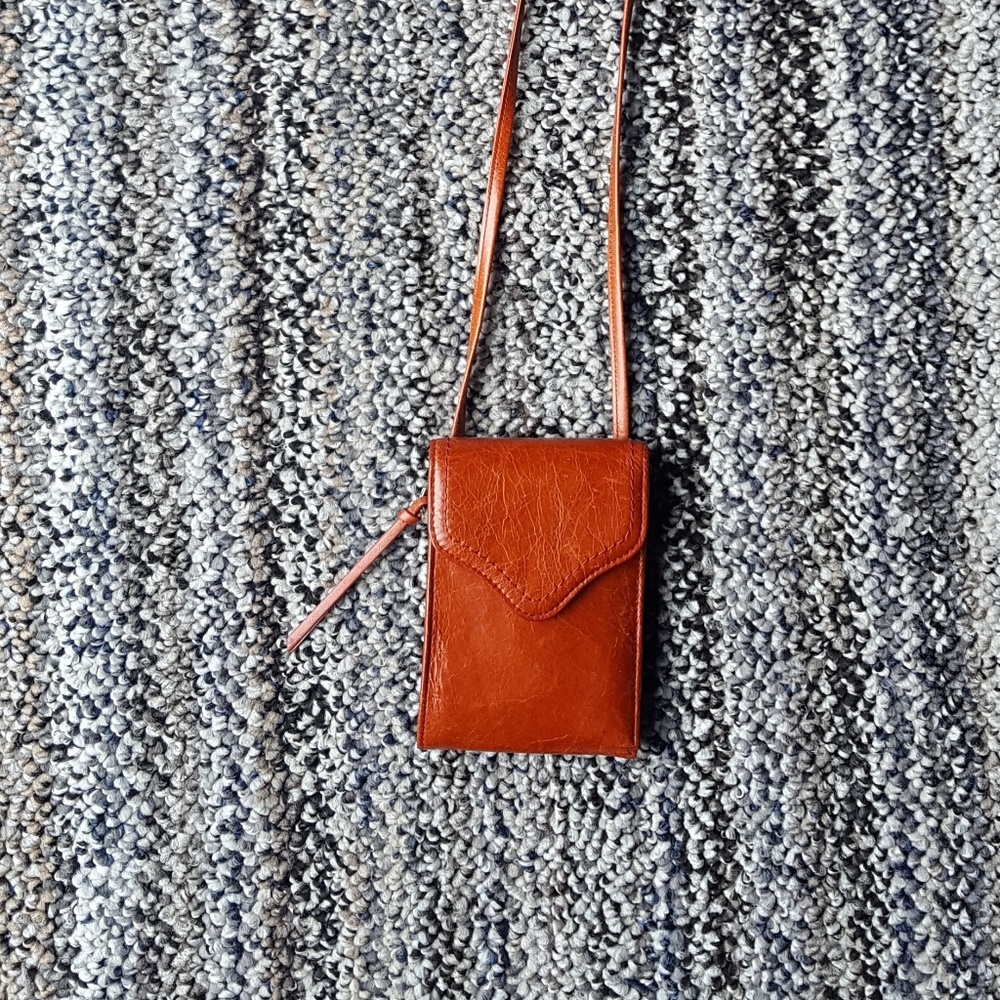 Wallet/purse crossbody strap